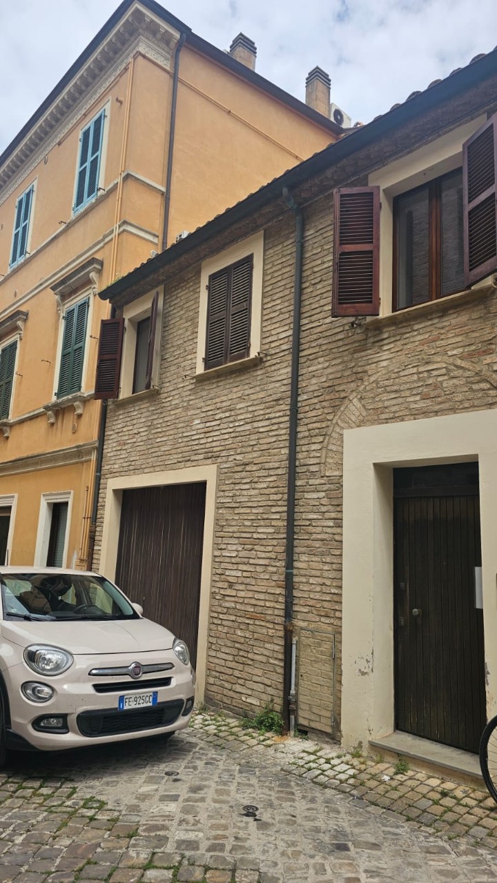 Schiera centrale